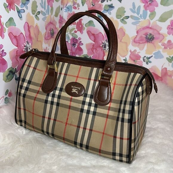 💯Authentic Burberrys Boston Handbag🍀 - Picture 16 of 17